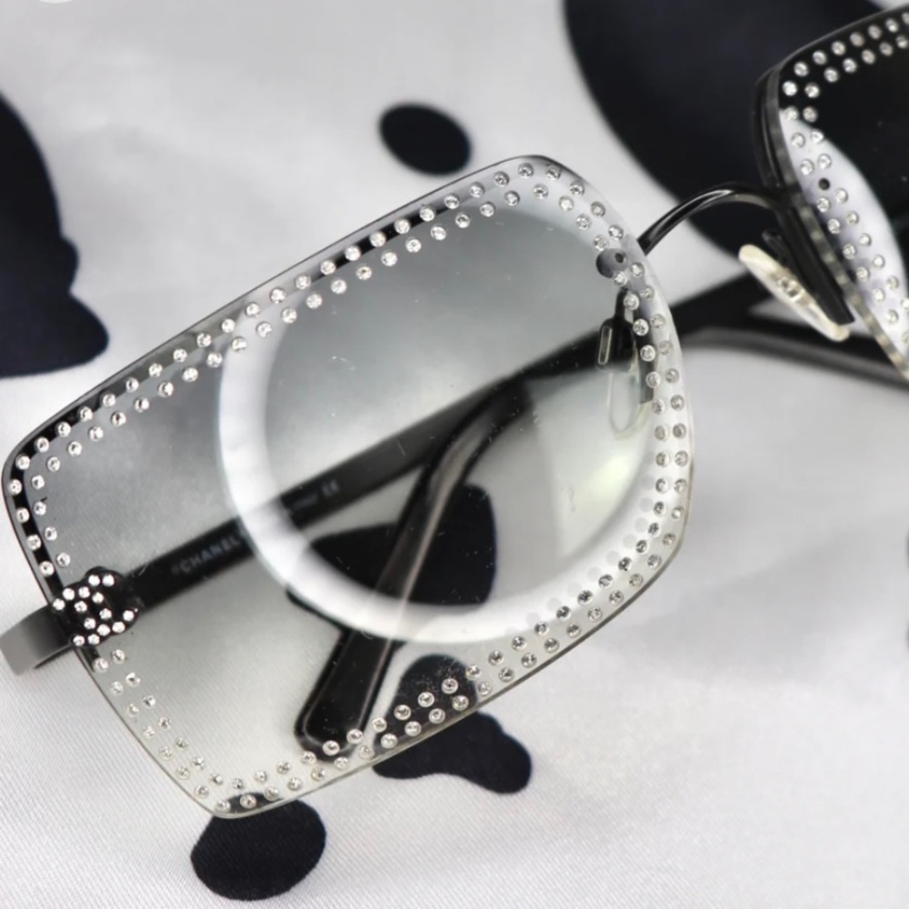 CHANEL DIAMOND RIM SUNGLASSES